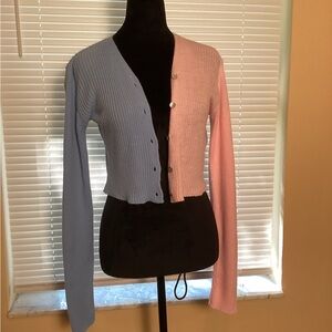 Chic Two-Tone Ribbed Crop Top